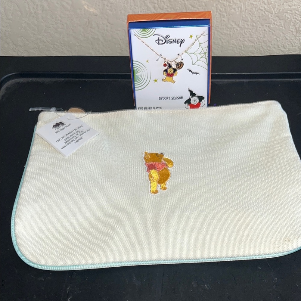 Disney Cream Winnie the Pooh Kids Pouch